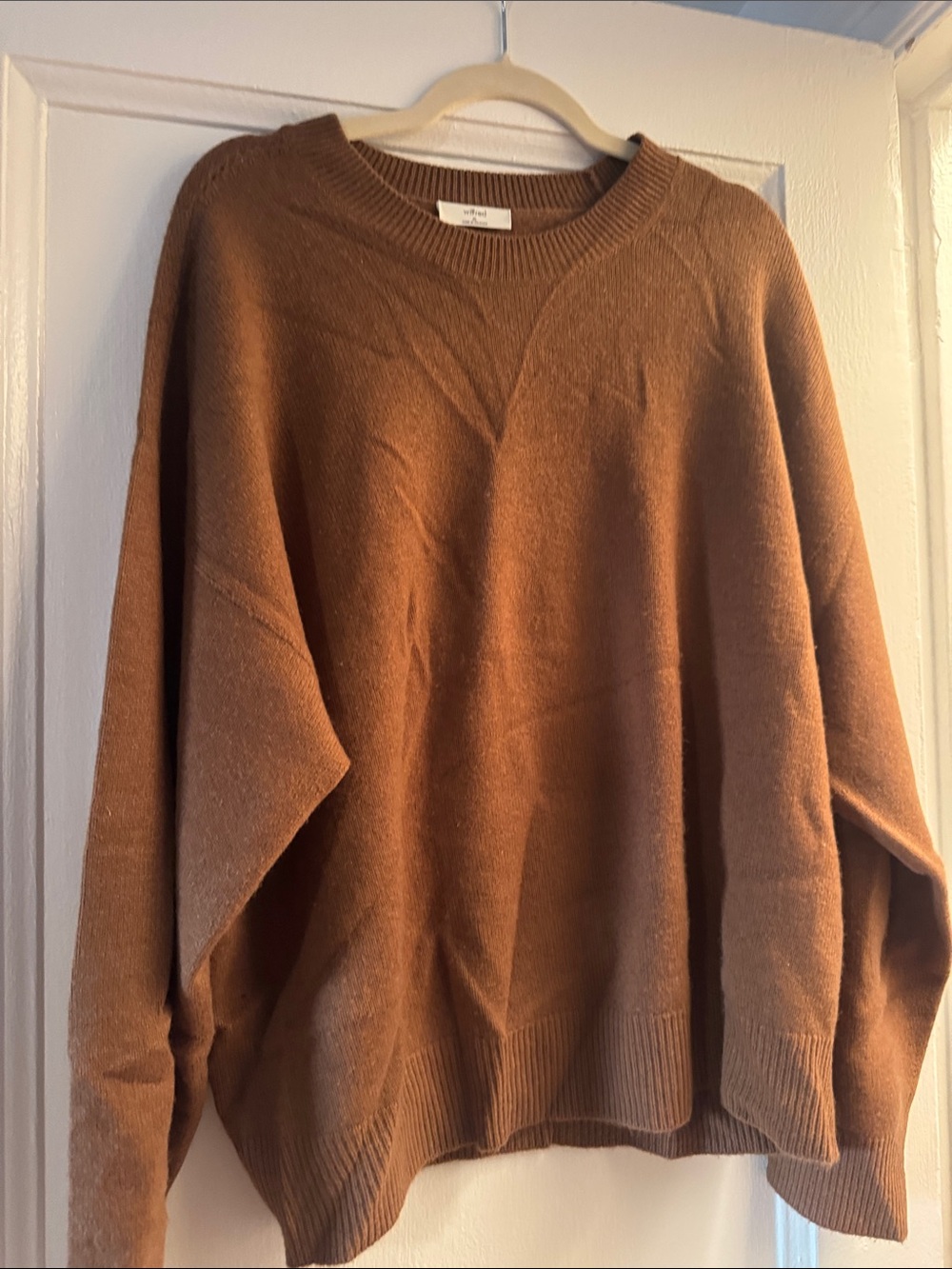Wilfred Brown Cashmere Crewneck Sweater - Warm Camel Tone